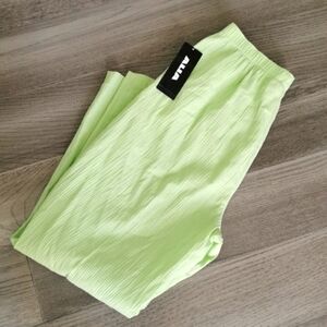 NWT Women's Alia crepe cotton blend apple green pull on pants. Size 14